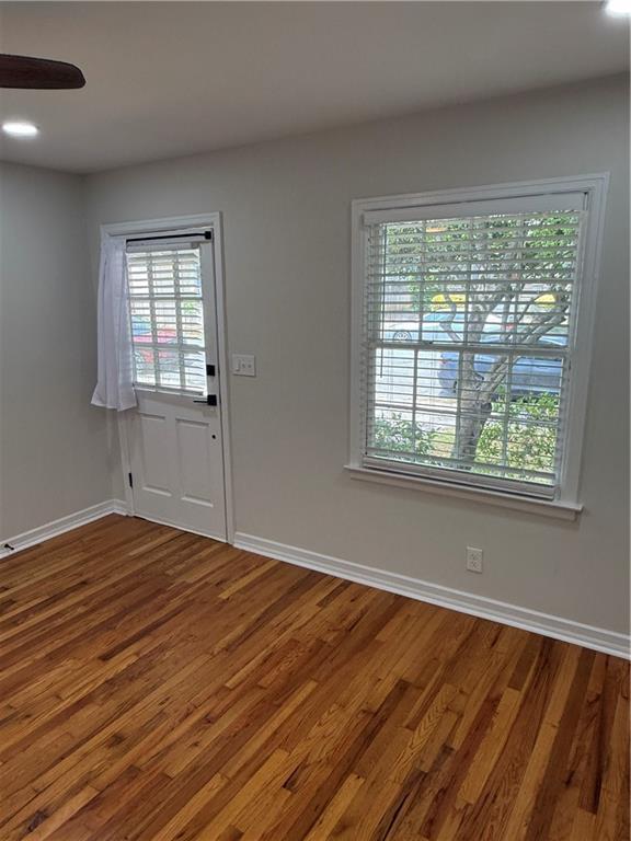 Photo - 707 Delmar Ave SE