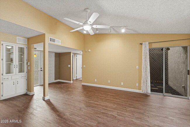 Photo - 4323 N 29th Pl