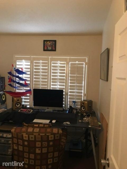 Photo - 213 Fountain Rd