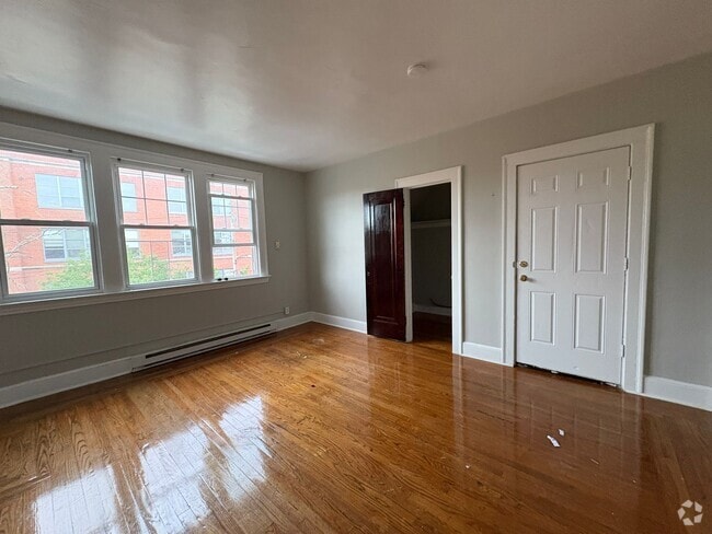Building Photo - 20 Platt St Unit 3 Rental