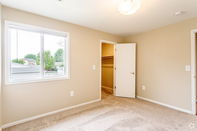 3BR, 2BA - 3E