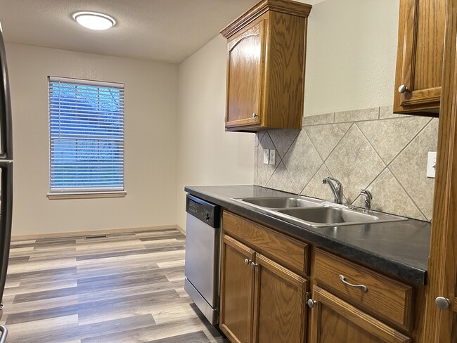 cocina - 1211 NW Ashley Ln