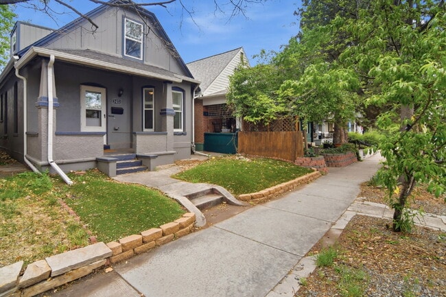 Building Photo - $2,995.95- 3 Bed, 2 Bath Home in Highlands Ranch with In Unit Laundry!