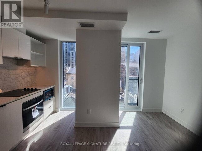 Photo - 252 Church St Unit 515