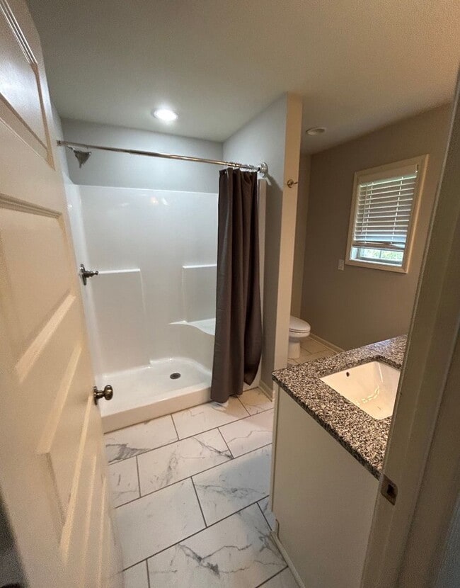 Photo - 208 Martha George Hall Dr