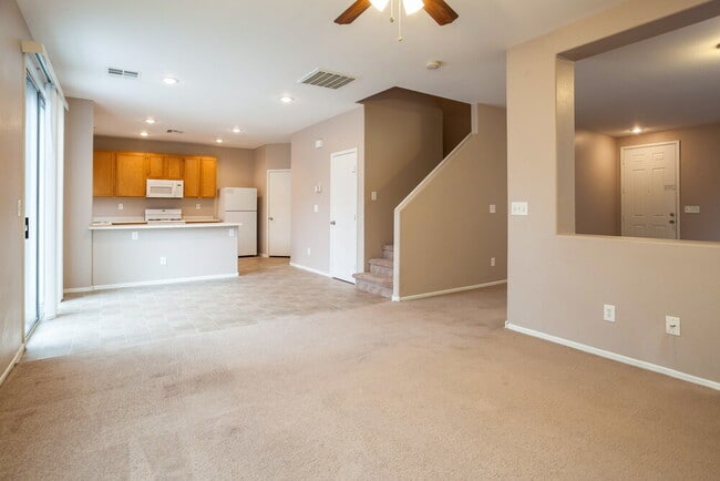 Photo - 11592 Renzo St