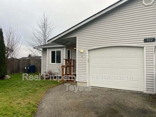 Building Photo - 902 S 22nd Ct Unit -  A