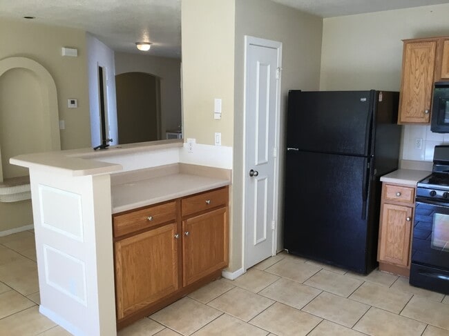 Photo - 2300 Pomelo Pl NW