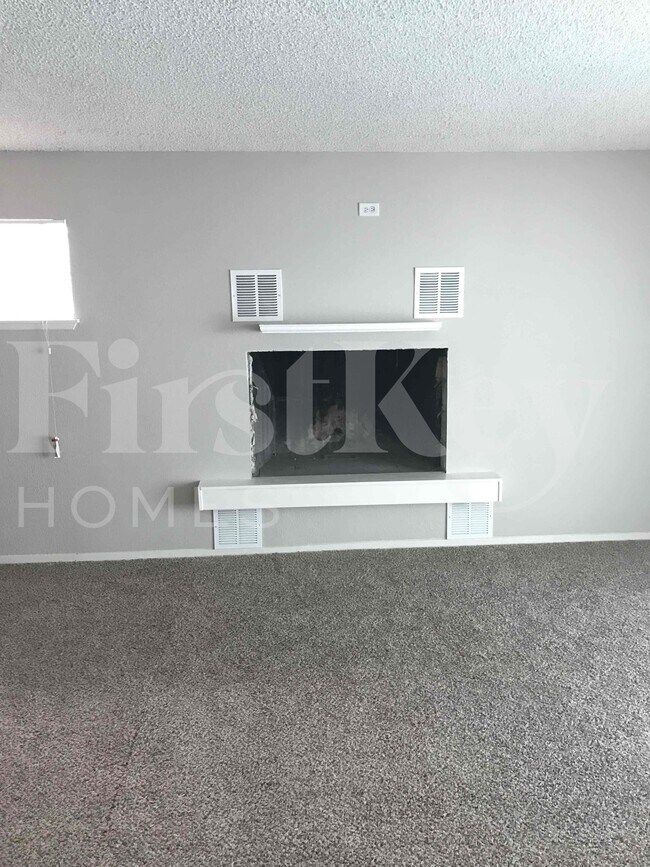 Photo - 1810 Renada Cir