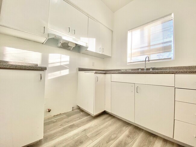 Photo - 733 S. Coronado St Los Angeles, CA 90057 Unidad 304