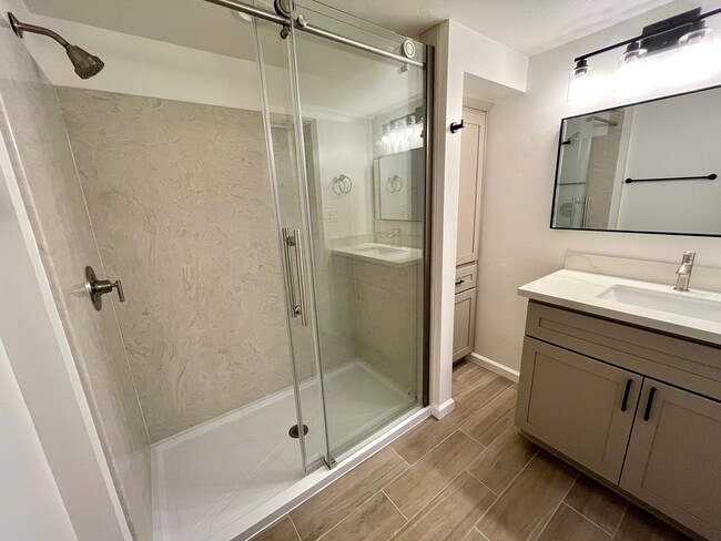 Downstairs bathroom - 13642 Brooks Rd