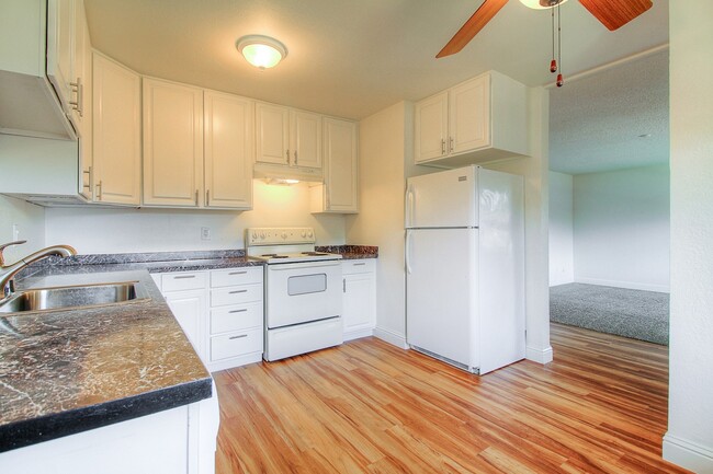 Photo - 6233 Montecito Blvd Unit 18