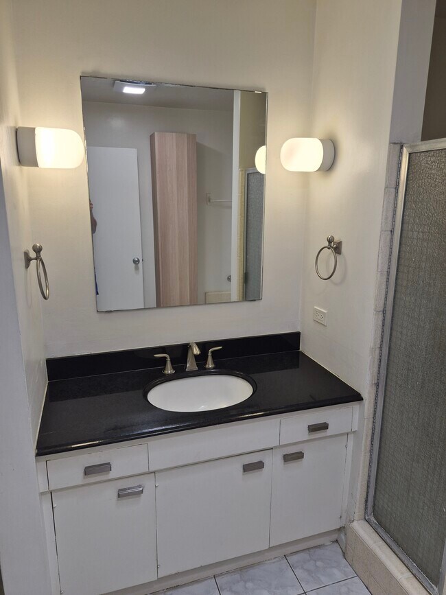 848 San Pascual Ave Unit 2