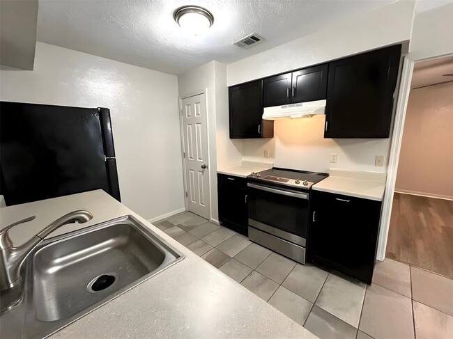 Photo - 7600 St Amant Pl