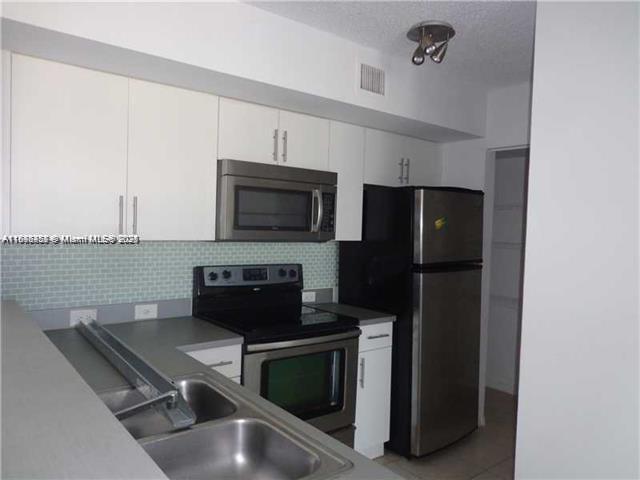 Photo - 720 SW 111th Ave Unit 207