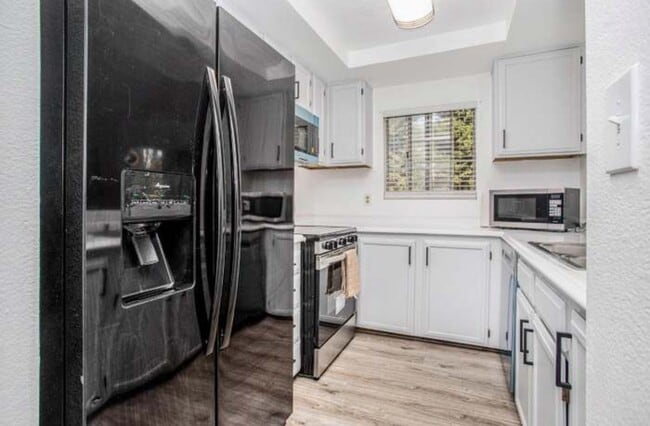 Photo - 1424 Market St Unidad B