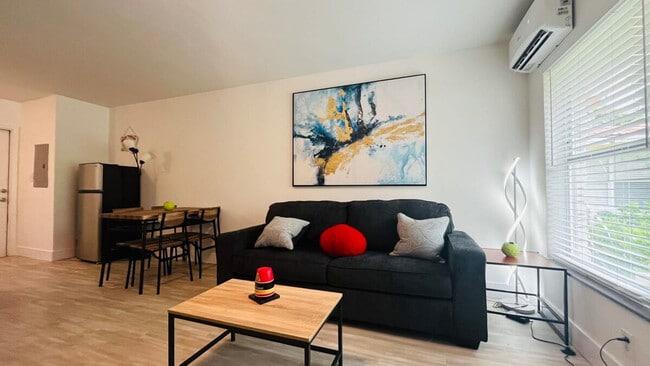 1125 NE 80th St Unit SI ID1632531P
