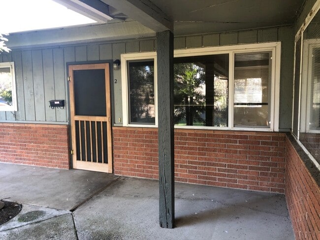 Photo - 801 Ashland St Unit 2