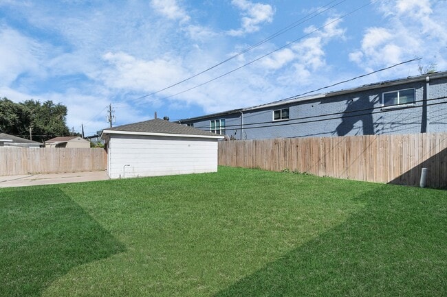 Photo - 9126 Troulon Dr