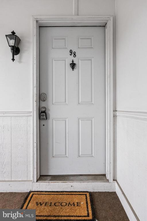 Photo - 98 Chambord Ct