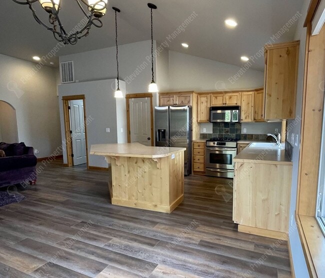 Photo - 3-BR mountain-style home in SE Bend