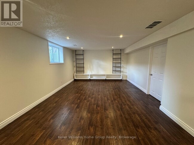 Photo - 152 Goodwin Dr