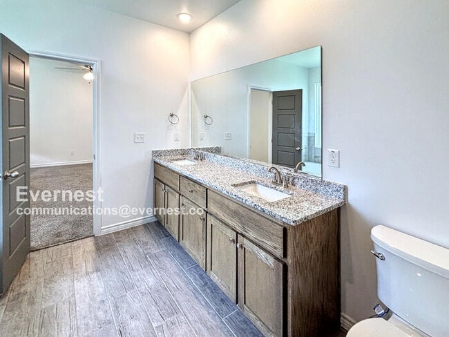 Photo - 718 Freedom Cir