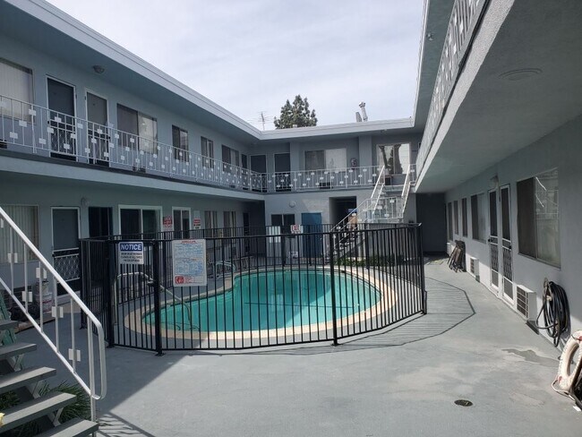 Photo - Vanguard Towers Apartments