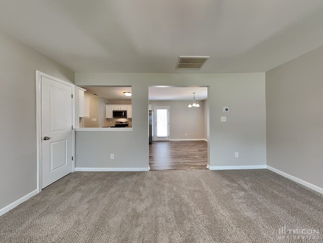 Photo - 147 Cattail Ln