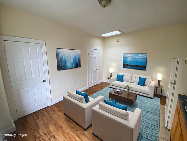 Photo - 5900 Pine St Unit 2