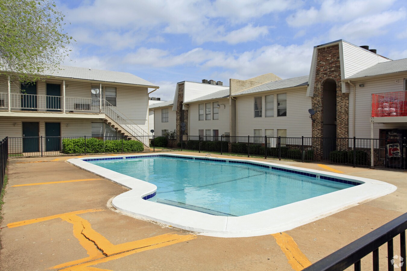 Pool - Brock Creek Apartments