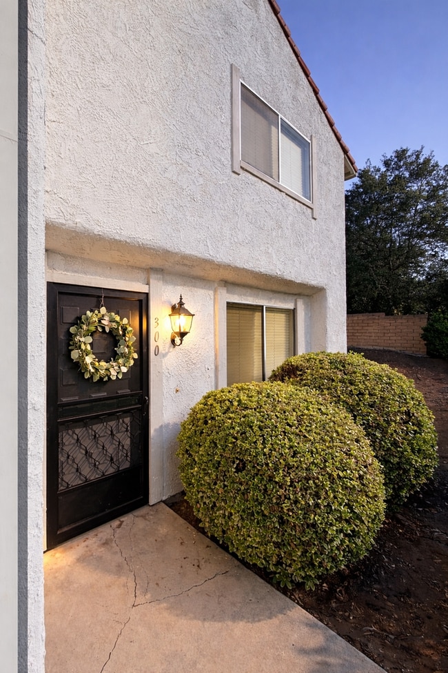 Photo - Beautiful End-Unit Townhome 2 bedroom and 1.5 bath