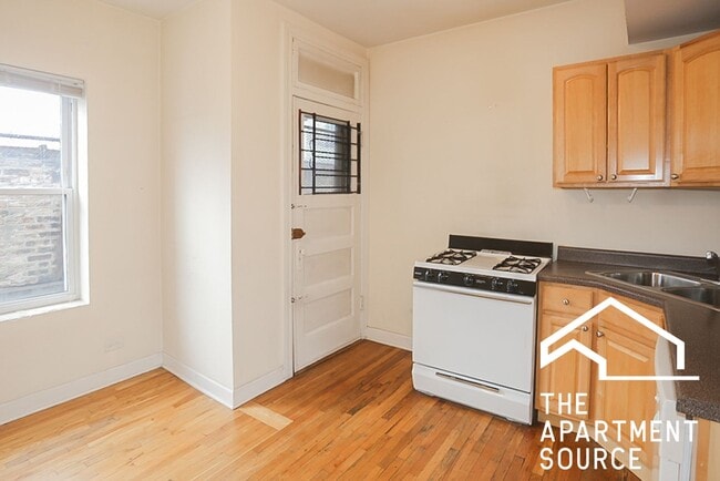 Photo - 3529 N Broadway Unit 3W