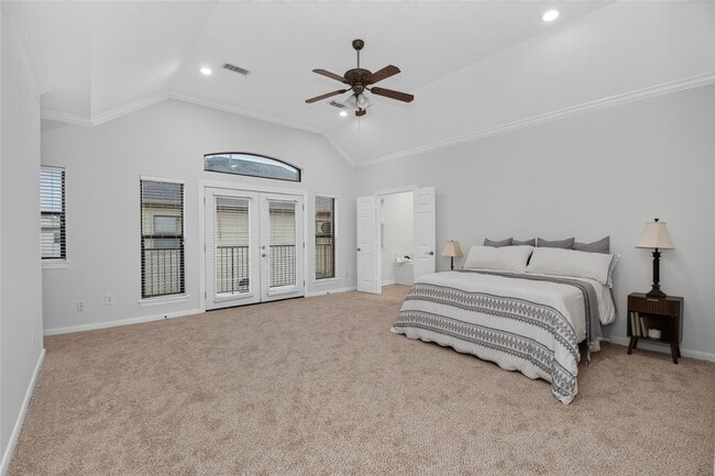 Photo - 2304 Jackson St