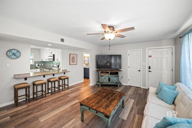 Photo - 979 W Lagoon Ave