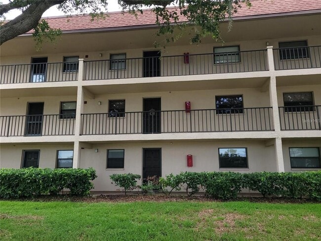 Building Photo - 104 Capri Isles Blvd Unit 103 Rental