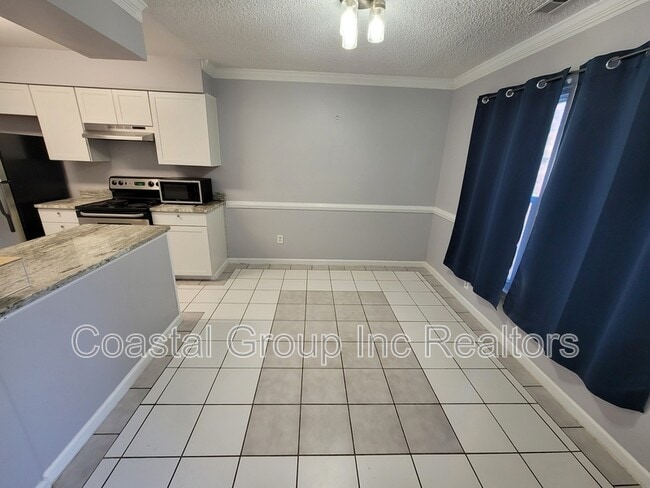 Photo - 2449 Reagan Ave