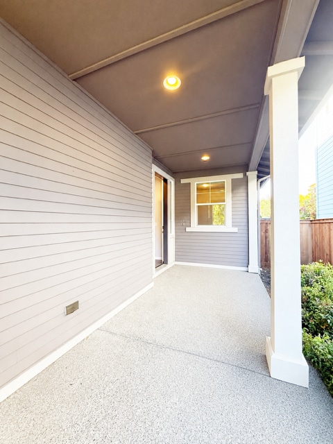 Photo - 2441 NE Redford St