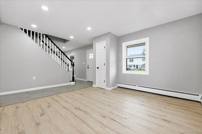 Photo - 24 Crag Ln