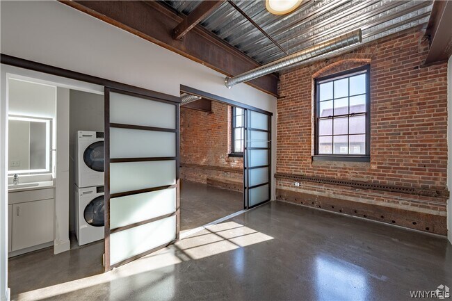 Photo - 356 Hertel Ave