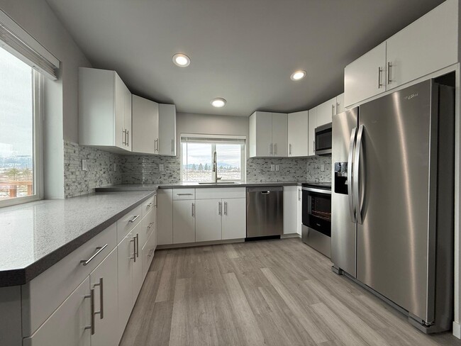 Photo - 24211 E Wellesley Ave Unidad 1 B