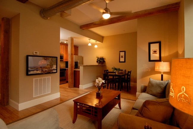 Junction Shop Lofts