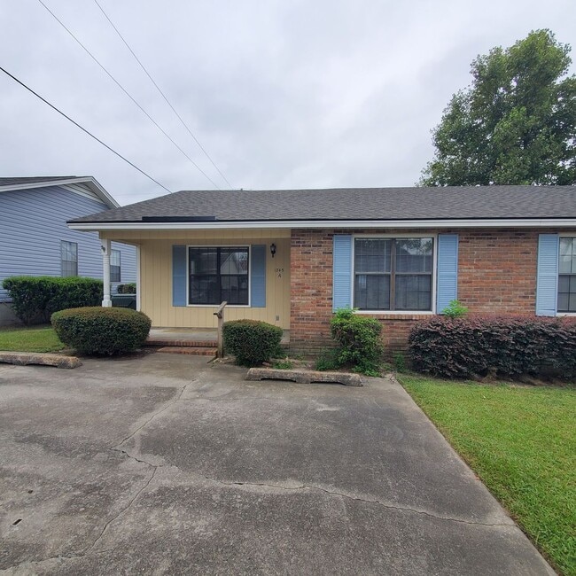 Photo - 1745 Poplar St Apartment Unit 1745 Poplar  A