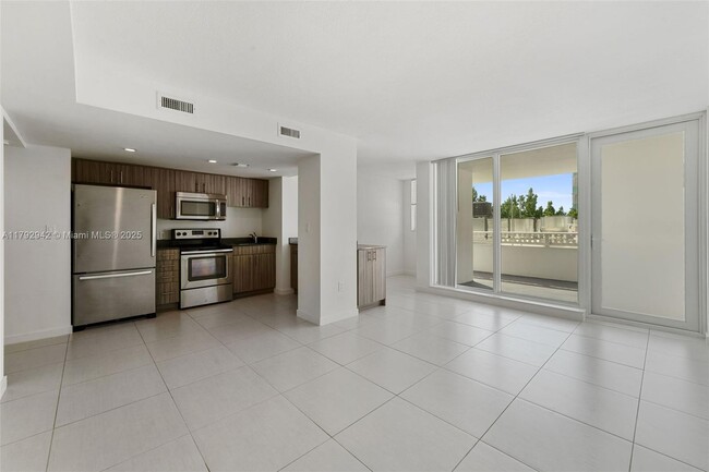 Photo - 910 West Ave Condo Unit 0230