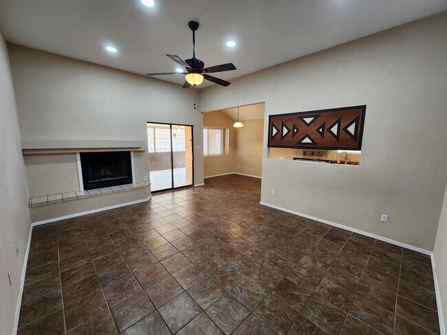 Photo - 3362 Highridge St