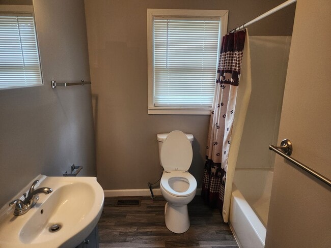 Photo - 246-250 Cedar Heights Rd. Circleville, Oh. 43113 Unit 246 Cedar Heights Rd.