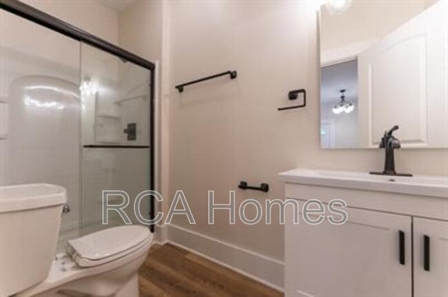 Photo - 874 Fletcher Ave Unidad B