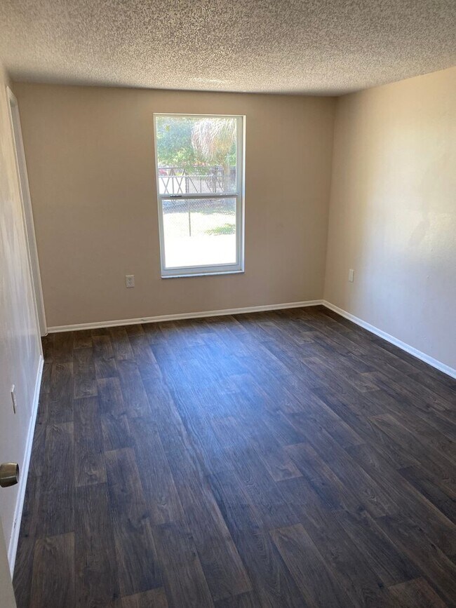 Photo - Charming 2BR Condo in Bradenton