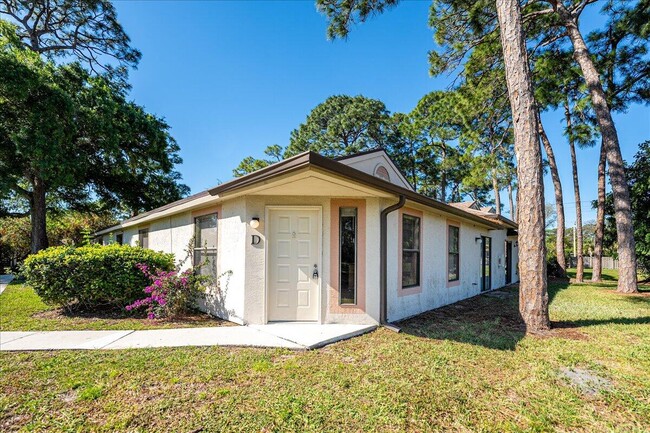 Photo - 2833 Stoneway Ln Townhome