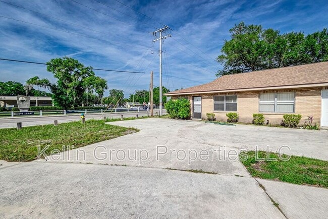 Photo - 401 Big Cedar Way Unidad A